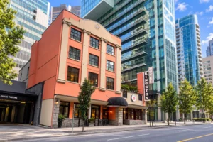 Kingston Hotel
